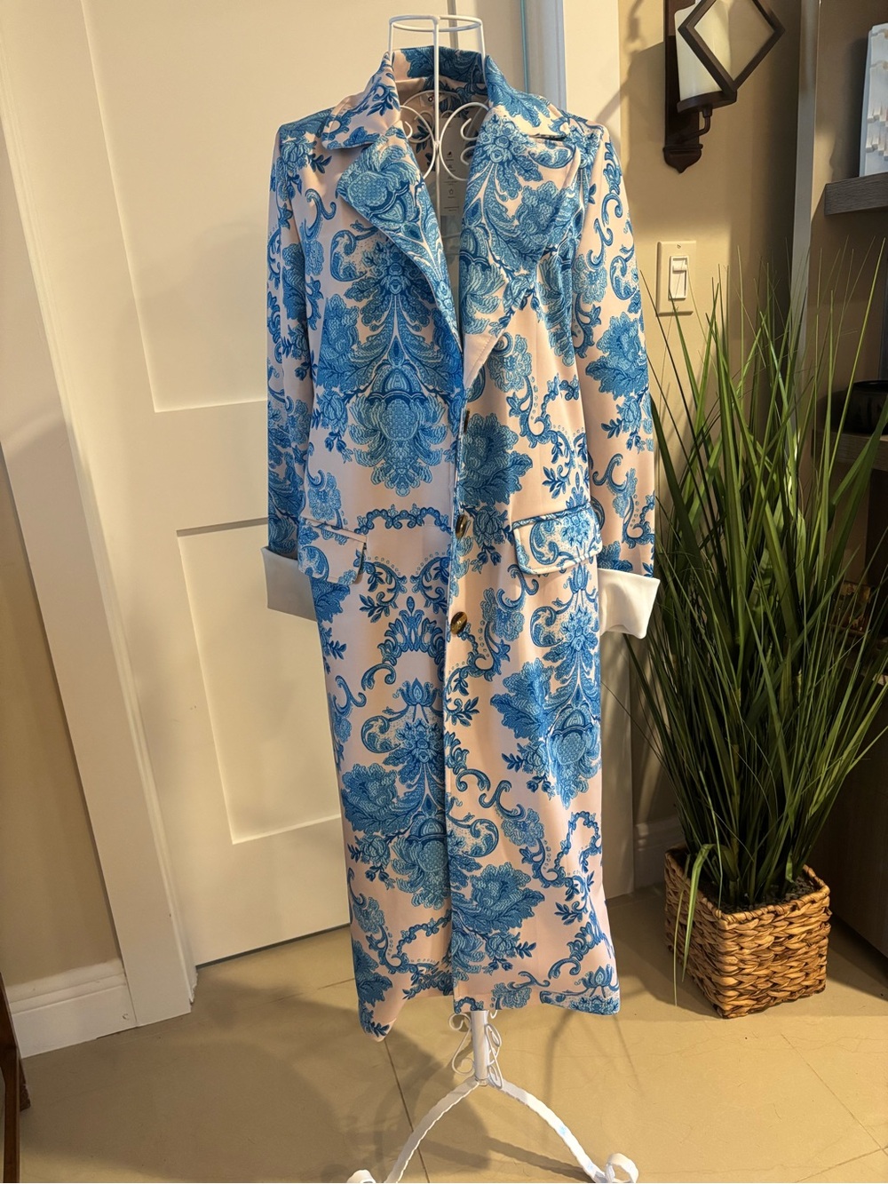 NWT unusual & unique Baroque patterened midi coat